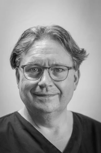 Ein Portrait des Zahnarztes Dr. Gordon Weidner